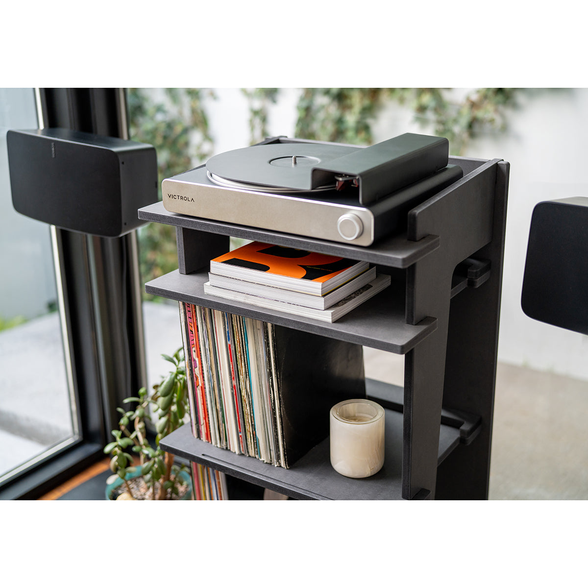 Stream Carbon WiFi and Bluetooth Turntable (Works with Sonos) - Refurbished