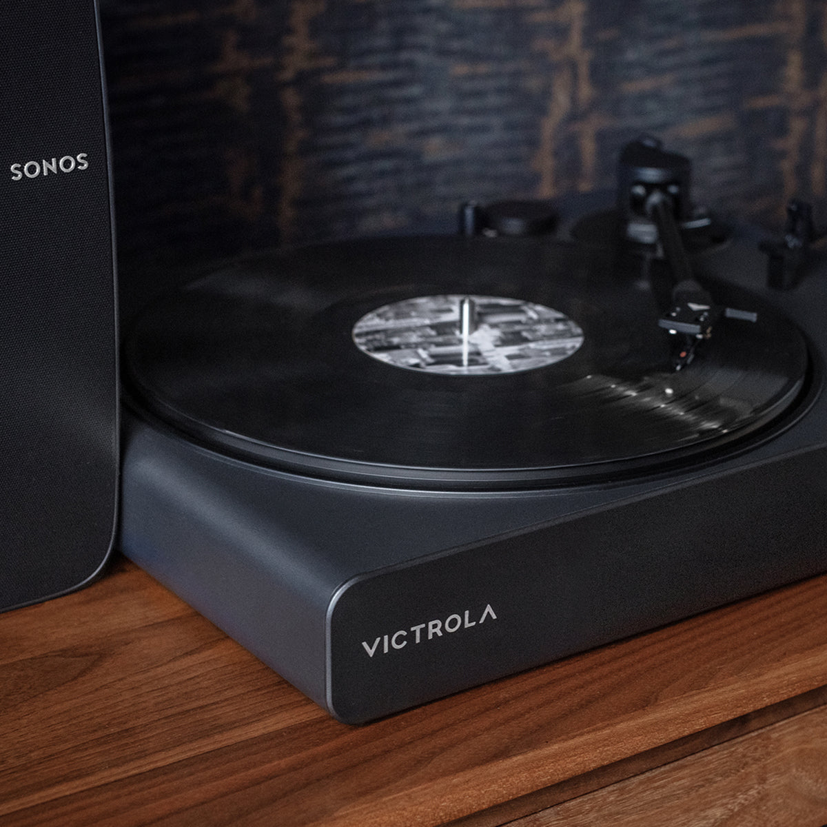 Stream Onyx WiFi and Bluetooth Turntable (Works with Sonos) - Refurbished