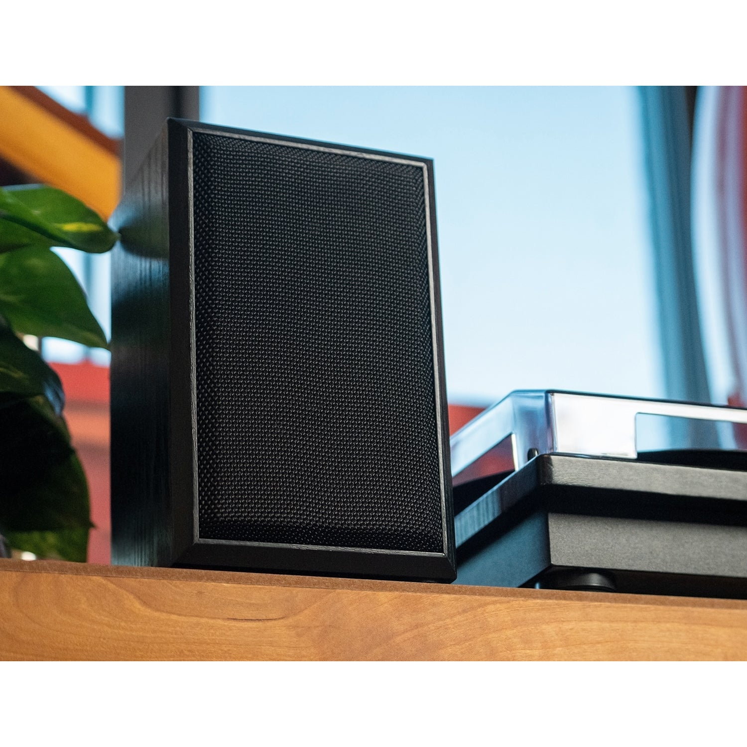 Montauk Turntable System