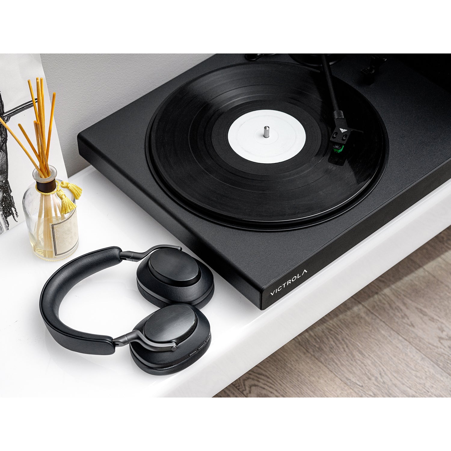 Hi-Res Onyx Bluetooth Turntable - Refurbished