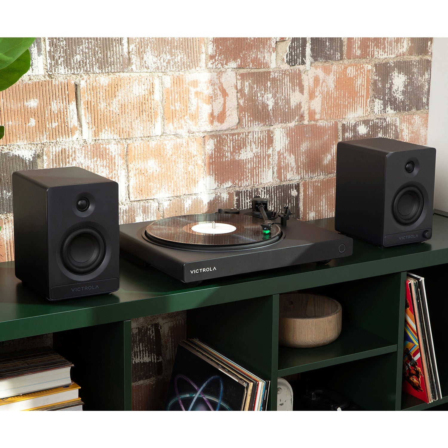 Wave Bluetooth Turntable with Auracast