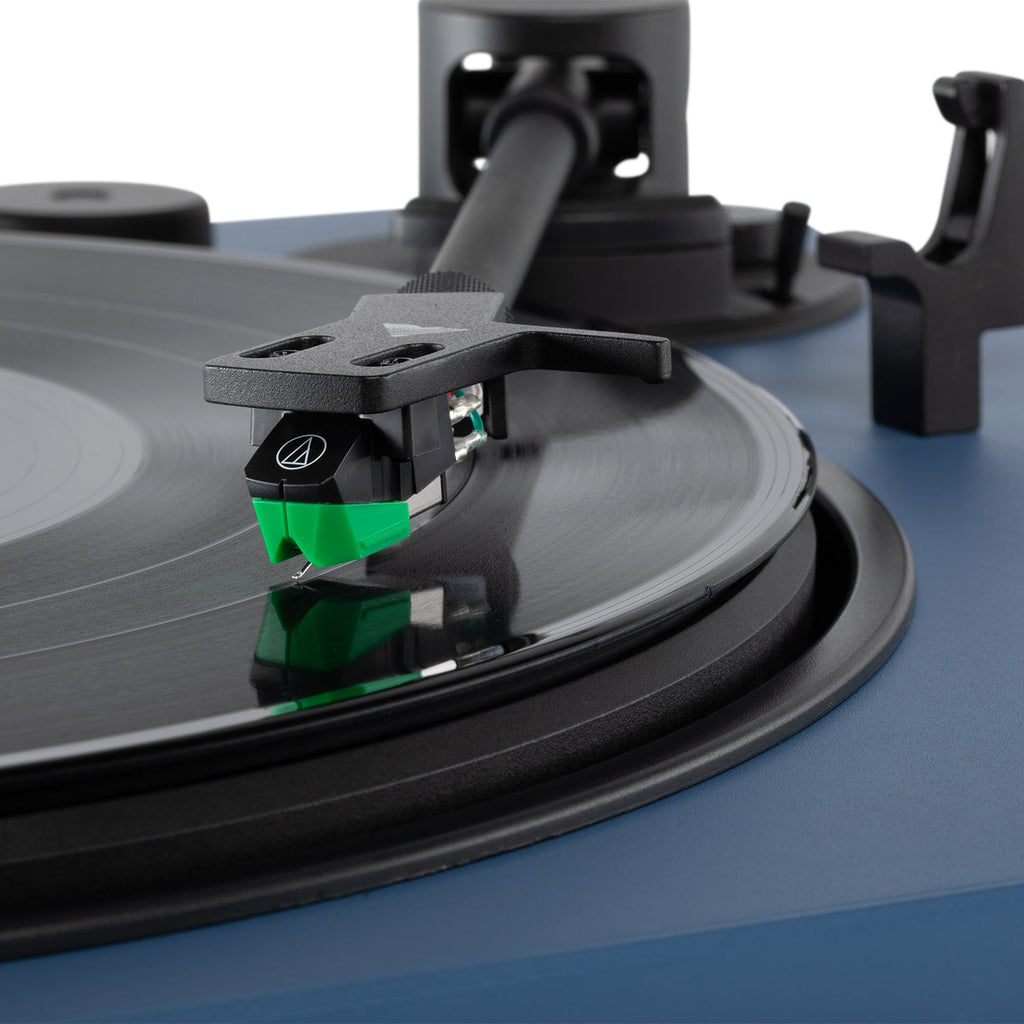 Wave Bluetooth Turntable with Auracast
