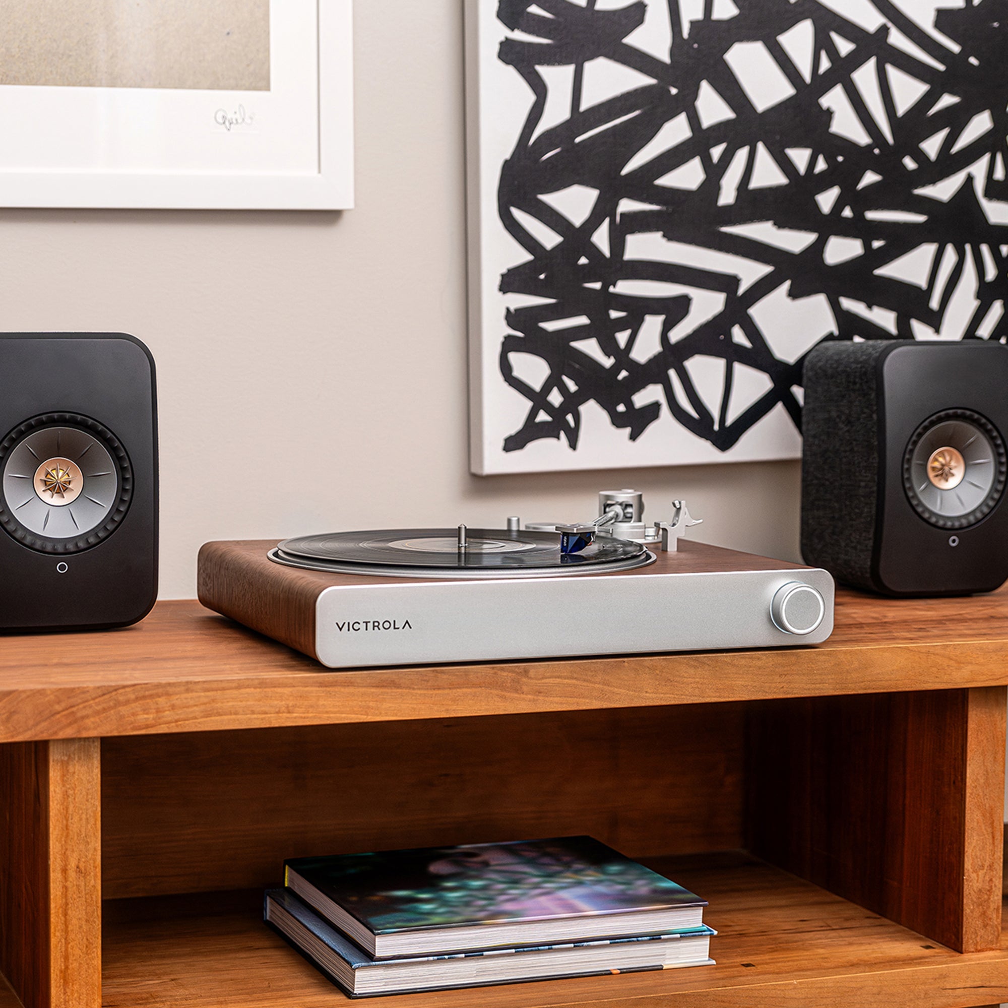 Stream Sapphire WiFi and Bluetooth Turntable (Works with Sonos)